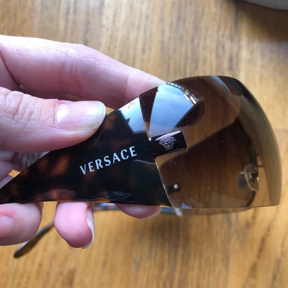 Versace Tortoise Shell Sunglasses 2054 - Picture 2 of 8
